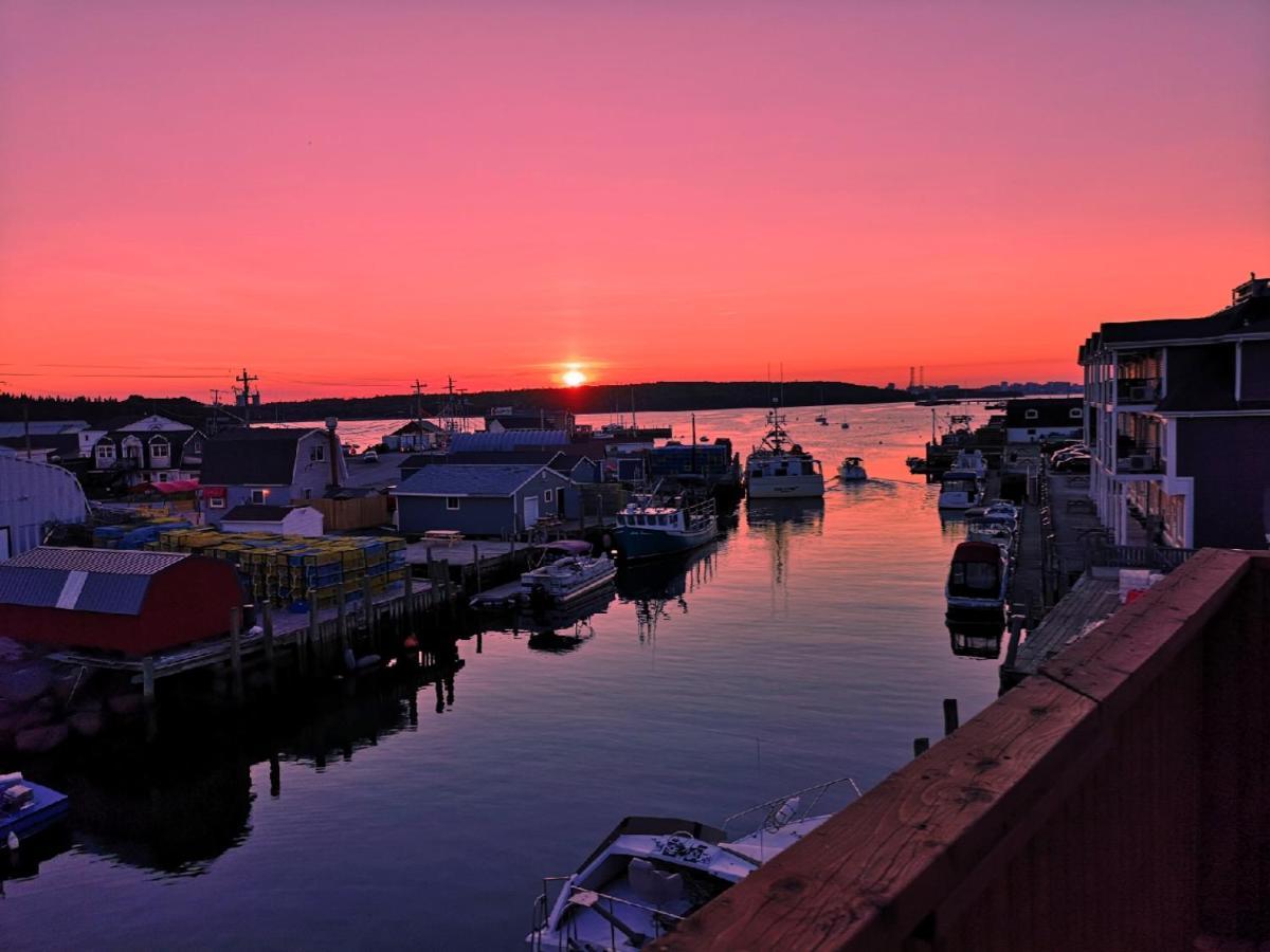 The Inn At Fisherman'S Cove Eastern Passage Exterior photo