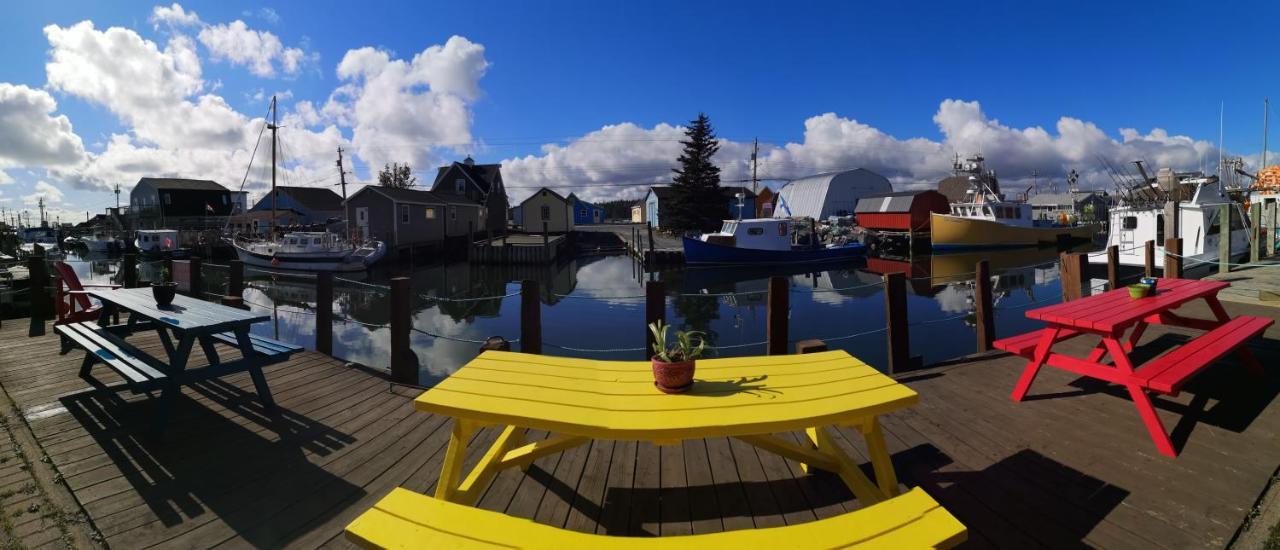 The Inn At Fisherman'S Cove Eastern Passage Exterior photo