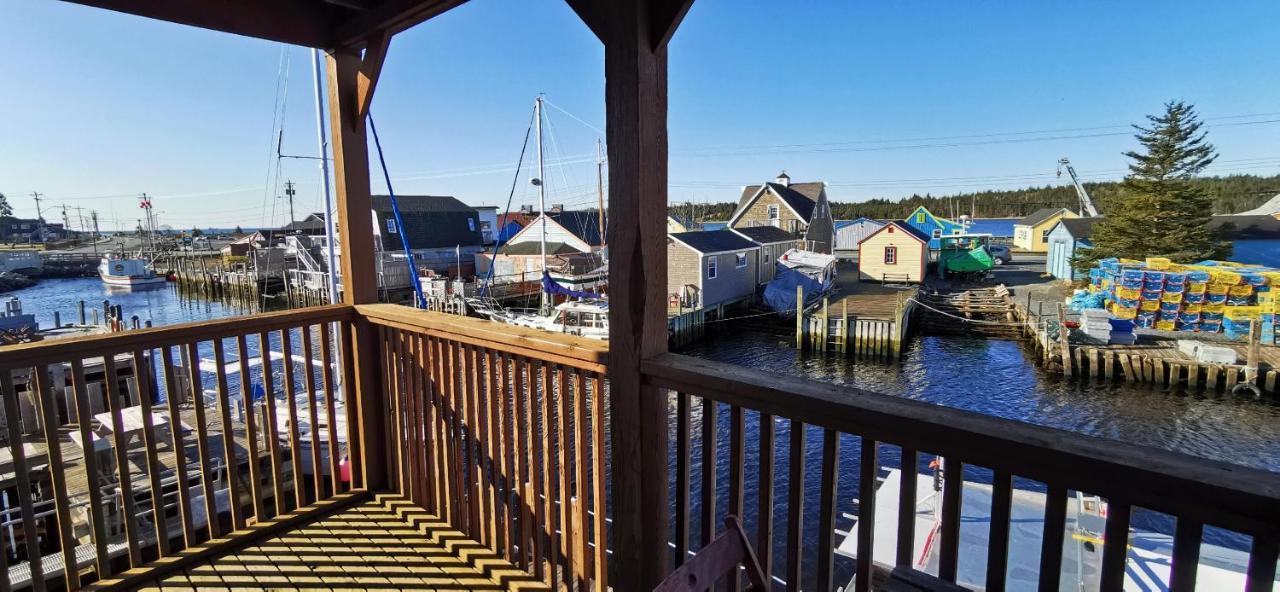 The Inn At Fisherman'S Cove Eastern Passage Exterior photo
