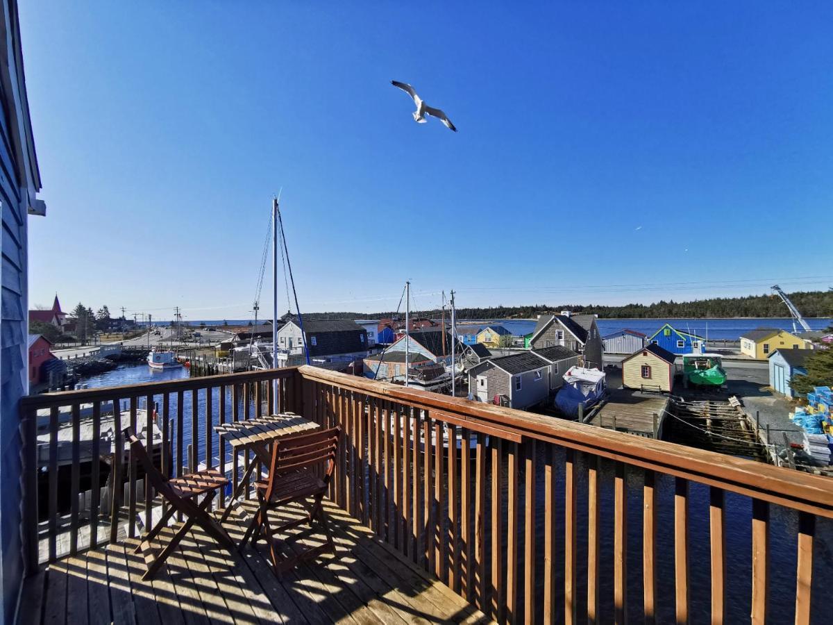 The Inn At Fisherman'S Cove Eastern Passage Exterior photo