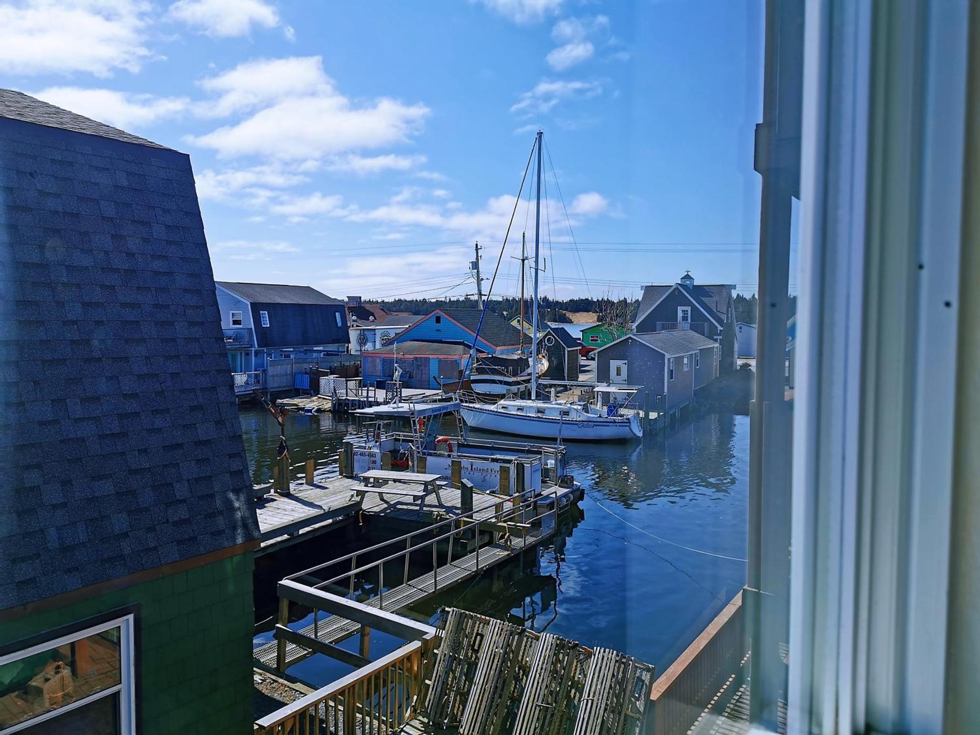 The Inn At Fisherman'S Cove Eastern Passage Exterior photo
