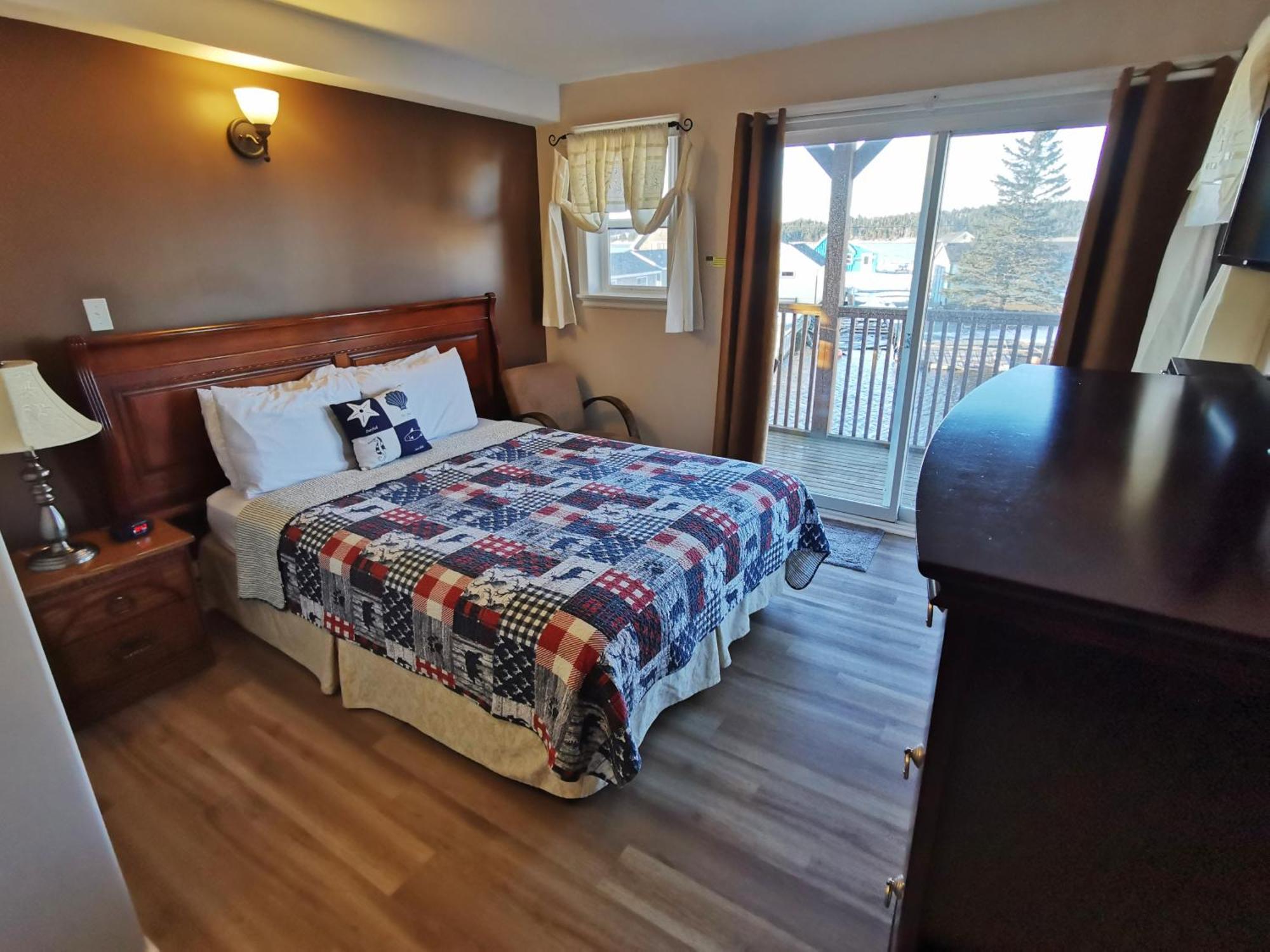 The Inn At Fisherman'S Cove Eastern Passage Exterior photo