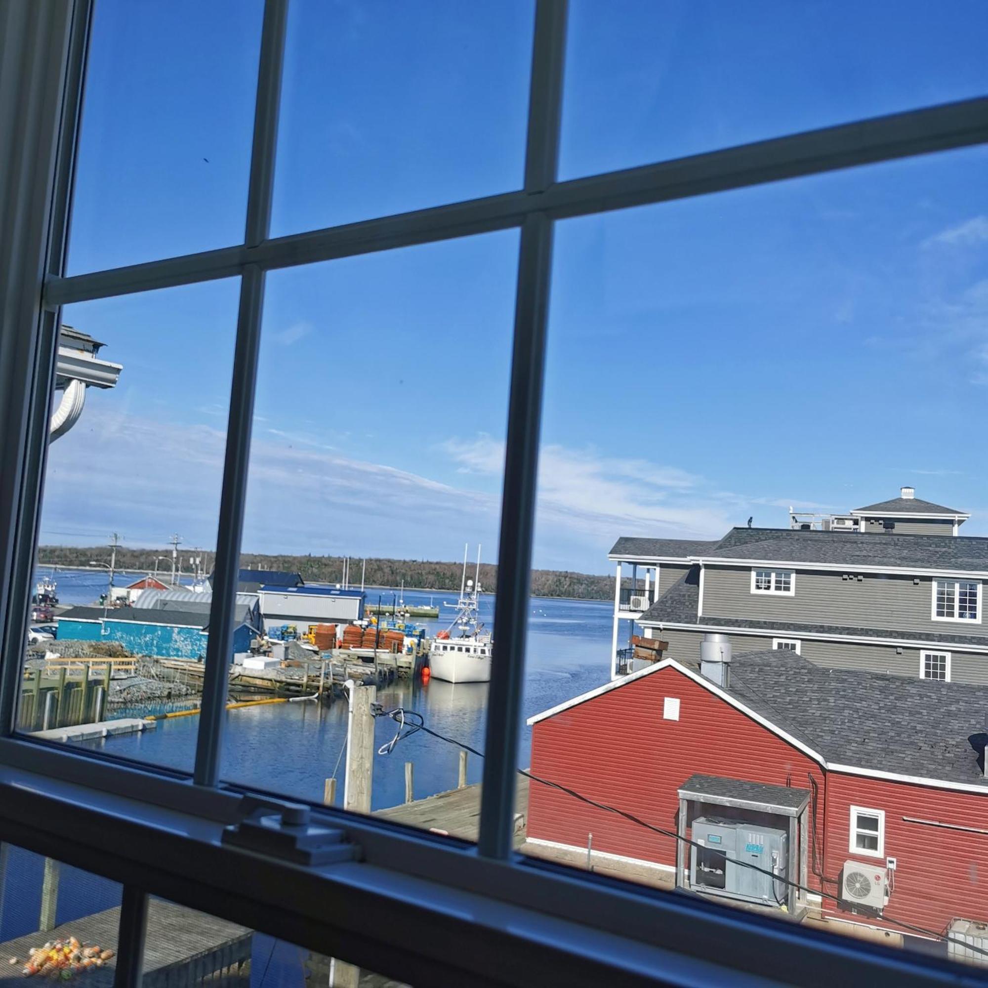 The Inn At Fisherman'S Cove Eastern Passage Exterior photo