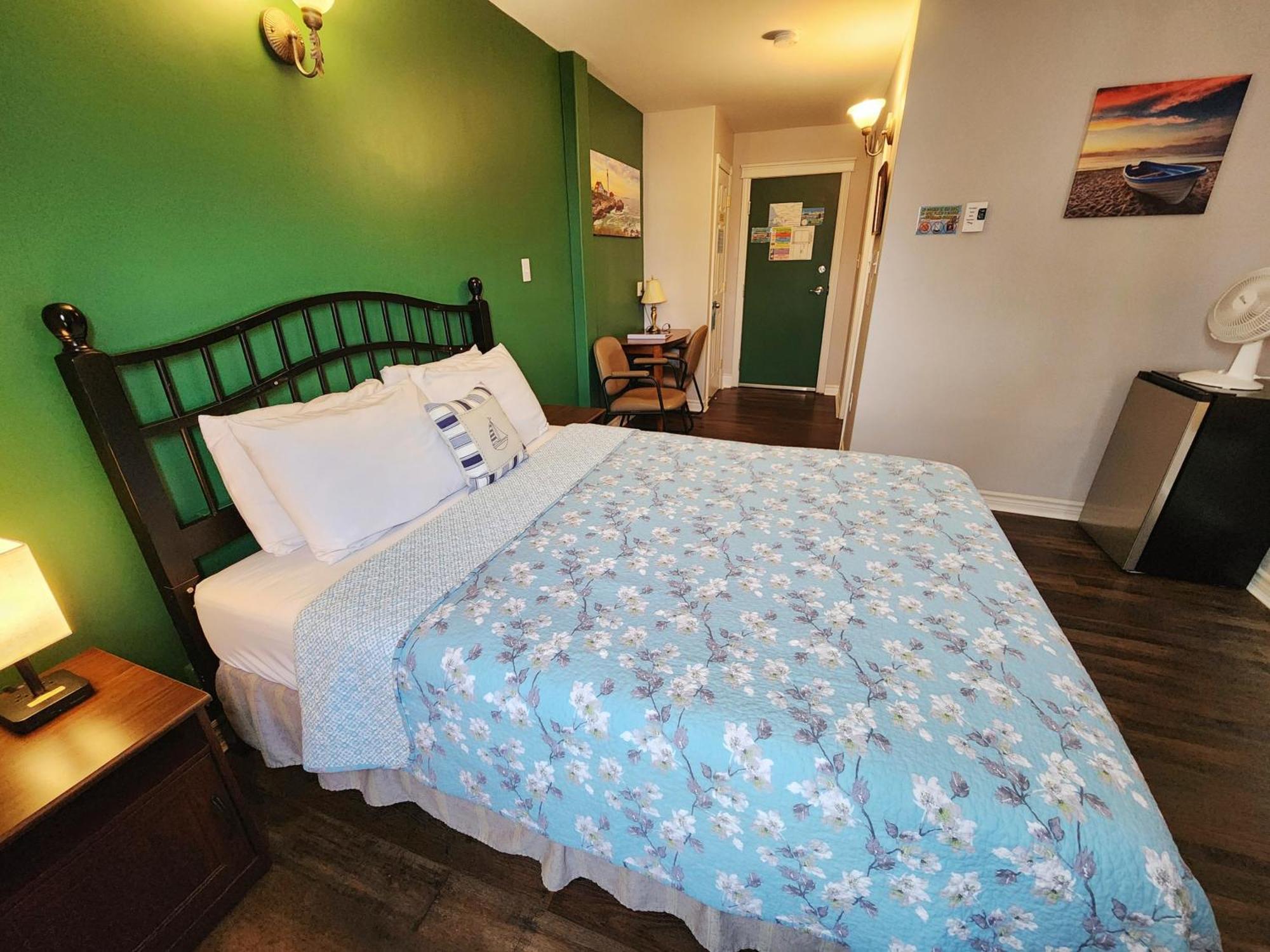 The Inn At Fisherman'S Cove Eastern Passage Exterior photo